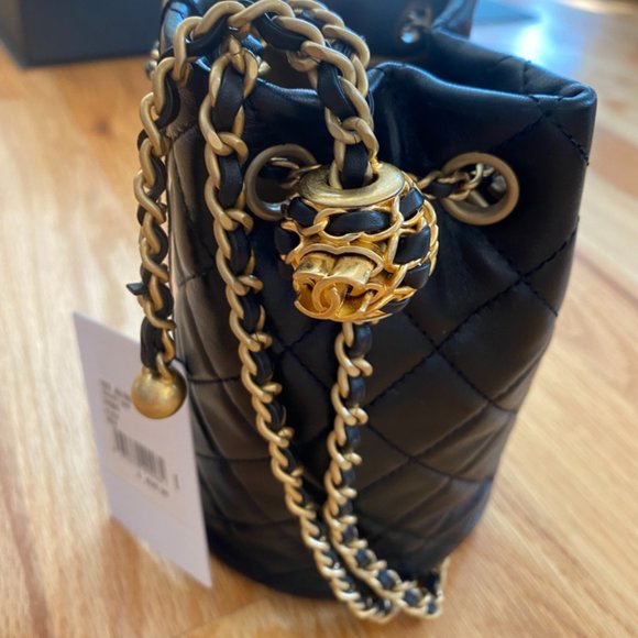 Mini Chanel 22S Bucket Bag Pearl Crush - Picture 3 of 16